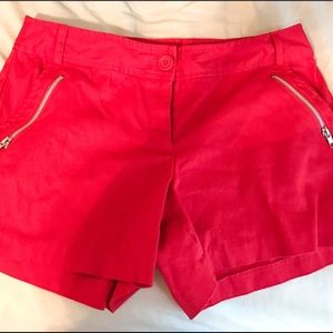 Courtenay pink shorts size 12 with zipper design